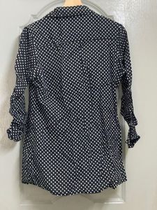 Max Shirt In Size Medium