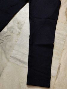 Slim Fit  Stretchable Jeggings For Women