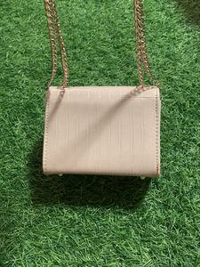 Sea Green Colour Purse With Chain Very Stylish