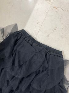 Black Ruffle Long Skirt