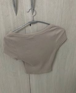 H&amp;M Beige Crop Top