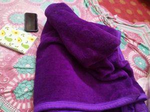 2 Blanket And Free Pillow