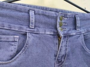 women highstar jeans casual wear , size 30.