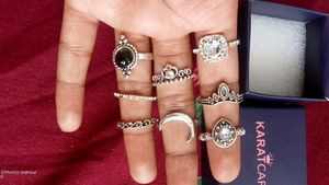 8 New Branded Rings Set
