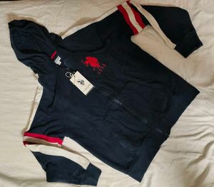 U.S. Polo Assn. Hooded Sweatshirt (M SIZE)
