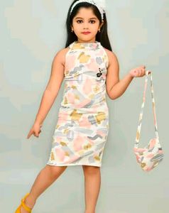 sleeveless dress with matching Purse