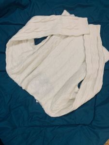 STUDIO WHITE Crop Sweater