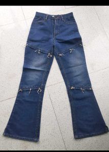 Trendy jeans for ladiess