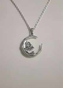 Gothic Skull Moon necklace
