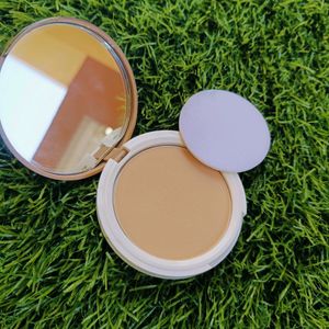 Myglamm Super Serum Compact