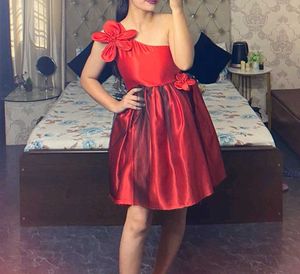 Red One-Shoulder Party Dress