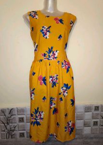 🎁Buy 2 Get 1 Free 🎁Size M/L Floral Yellow Dress