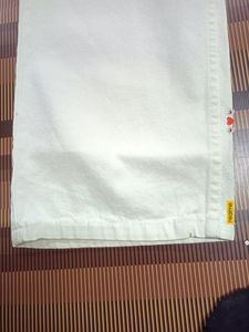 (C-09) 30 Size Straight Jeans White