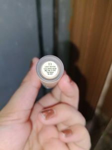 Swiss Beauty Liquid Concealer Shade 03 Light Moyen