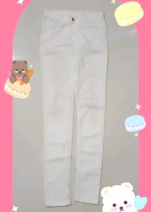 WHITE SLIM FIT JEANS 🤍