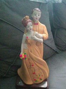 Couple Statue