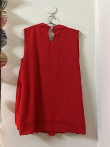 Red Sleeveless Top
