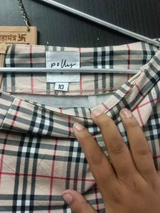 A Causal Checked Pants .