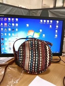 Trendy Women's Multicolor Slingbag