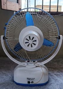Chargeable Fan With Light