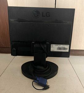 LG Flatron L1752S