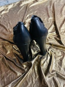 Pointed Toe Heels Boots