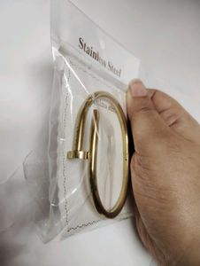 Anti-tarnish Gold Bangle Bracelet