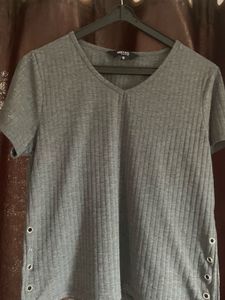 V Line Top