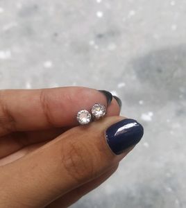 Mini gold-plated Diamond ear studs!💎✨