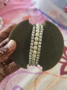 Sparkling Pearl & Rhinestone Bracelet