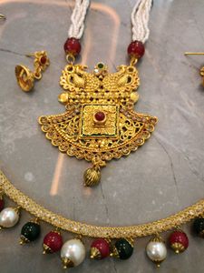 Pearl Necklace Set