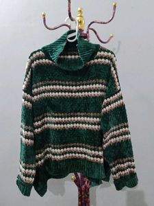 Stylish Green Turtleneck Sweater