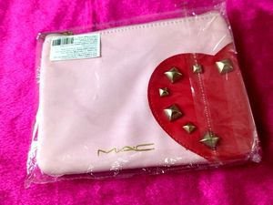 Mac Pouch