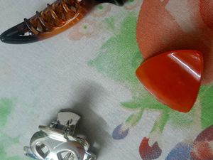 3 Hair Clips
