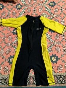 COMBO OF COSTUME AND SWIMMING GOGGLES