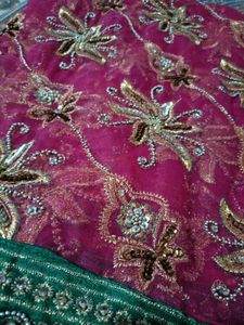 Net Full Of Zari Work Saree Perfect For Wedding