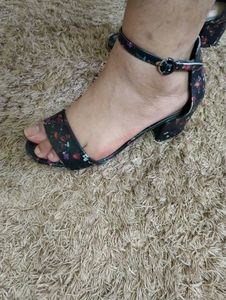 Black Wedges
