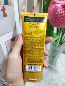 Pond&#39;s Sun Miracle SPF 55
