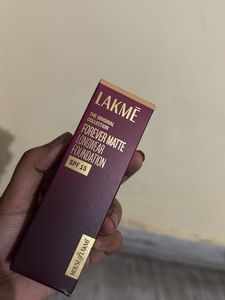 Lakme forever Matt Longwear foundation with SPF 15