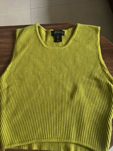 Knit crop top in size S