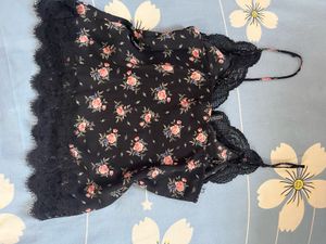 H&amp;M divided Floral Lace Cami Top