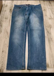 sc7215 Tombat Jeans size 38