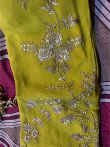 Beautiful Yellow Chinon Suit💛🦋🎀