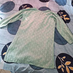 Trendy Short Kurti&#39;s For Women