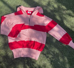 Super chic and cute pink sweater, Size Small