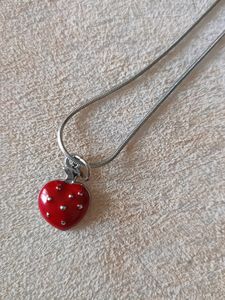 An Elegant Gifting Heart Pendant