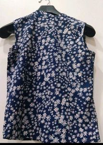Floral Print Sleeveless Top