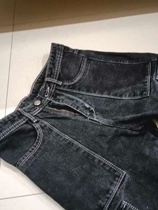 A Black Cargo Jeans