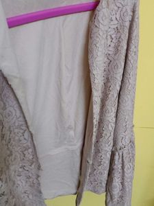 💜 Enchanting Lavender Floral Lace Shrug💜