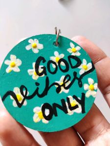 Good Vibes Only Keychain